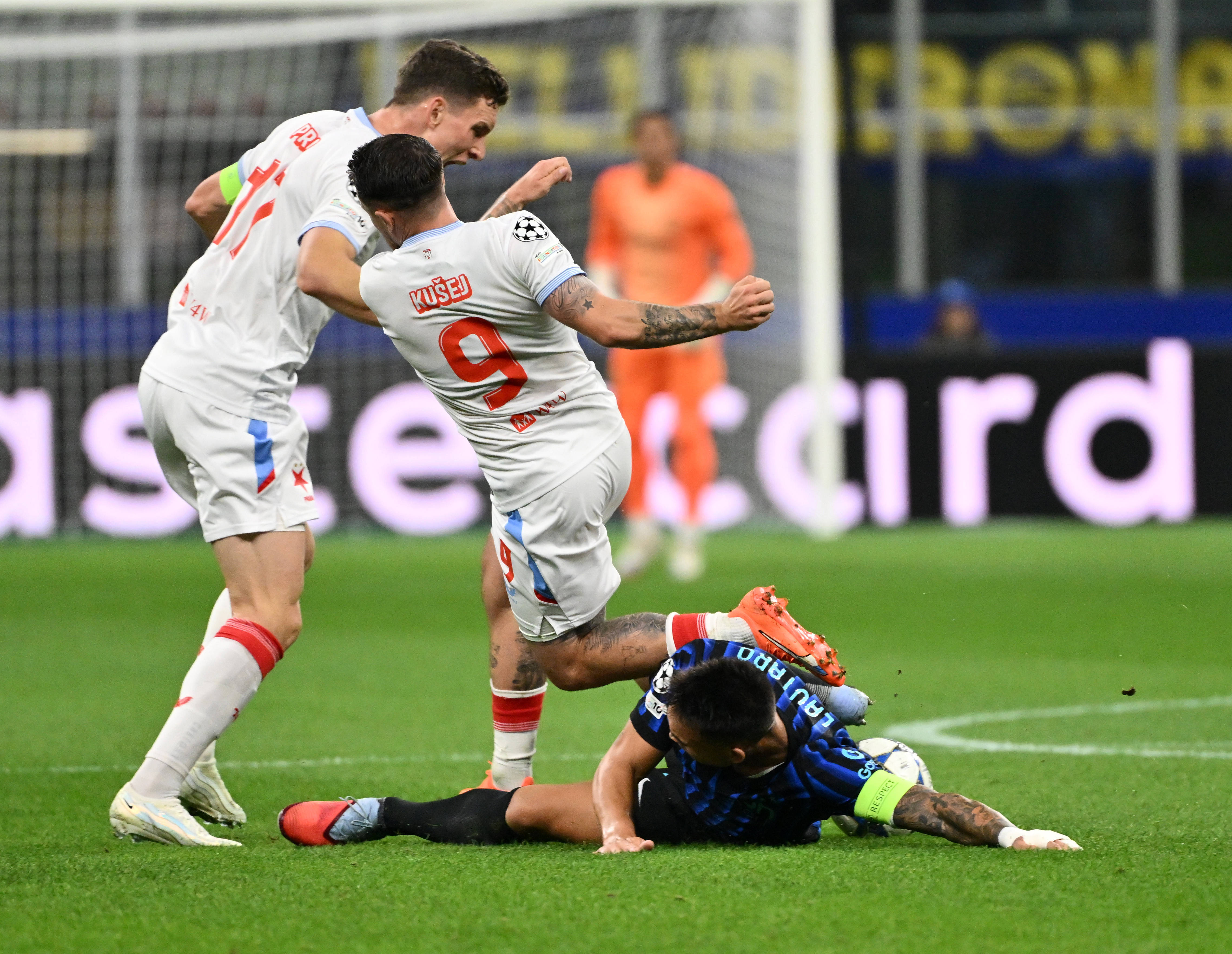 主场失利:塞维利亚战胜格拉纳达的简单介绍 主场失利:塞维利亚战胜格拉纳达的简单介绍