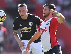 包含南安普顿努力逆转，球队士气高涨的词条